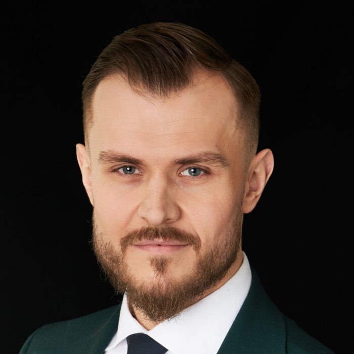 Adrian Mroziewski_kwadrat