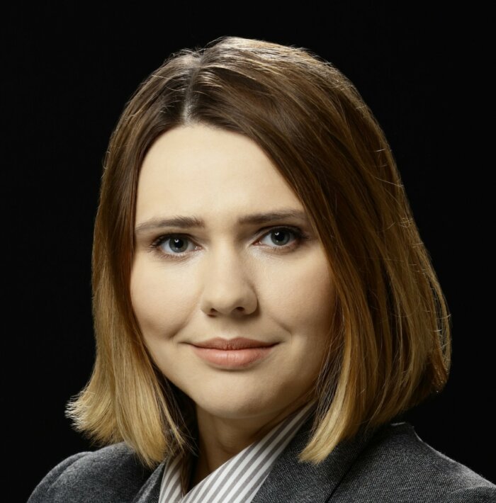 Iwanna-Lewko_kwadrat-scaled