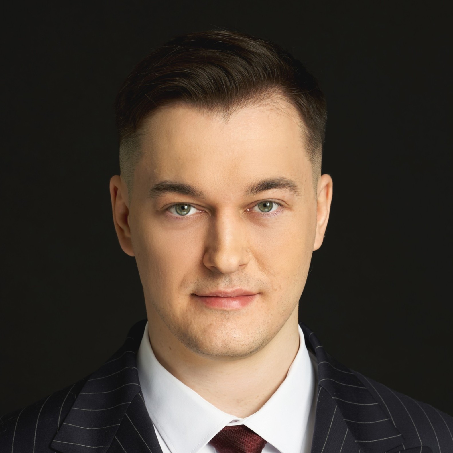 Cezary Janiszewski kwadrat1 1